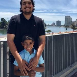 Meet your Posher, Max